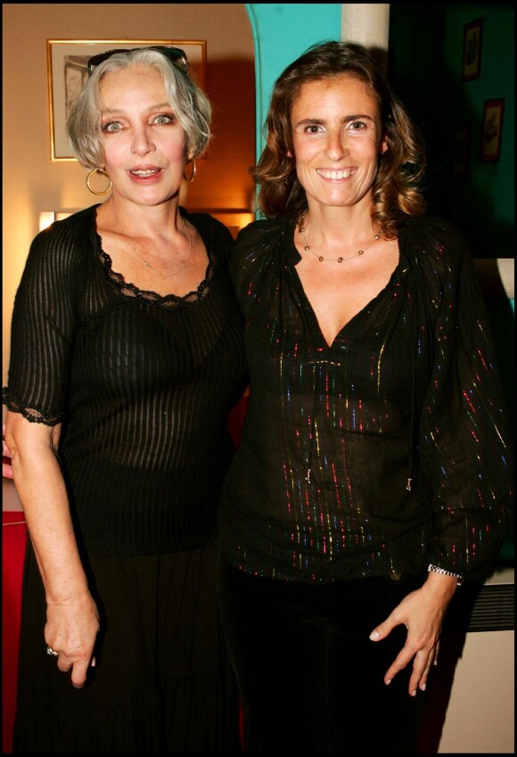 Lisa Azuelos avec sa maman Marie Laforêt en septembre 2005