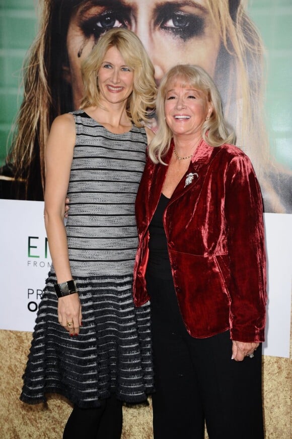 L'avant-première d'Enlightened à Los Angeles le 6 octobre 2011. Laura Dern et sa mère Diane Ladd, déjà à l'affiche ensemble de plusieurs films, dont Sailor & Lula.