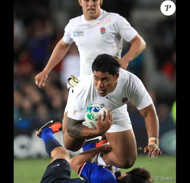 Malgré sa puissance, Manui Tuilagi n'aura pu porter les Anglais vers la victoire, le 8 octobre 2011 face aux Français