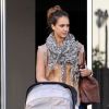 Jessica Alba à Santa Monica, est allée rendre visite à son époux Cash Warren le 10 octobre 2011