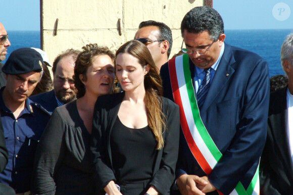 Angelina Jolie, ambassadrice au haut-commissariat des réfugiés des Nations-Unis à Lampedusa en juin 2011