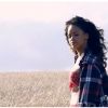 Extrait du making of du clip We Found Love. Rihanna tourne dans un champ en Irlande.