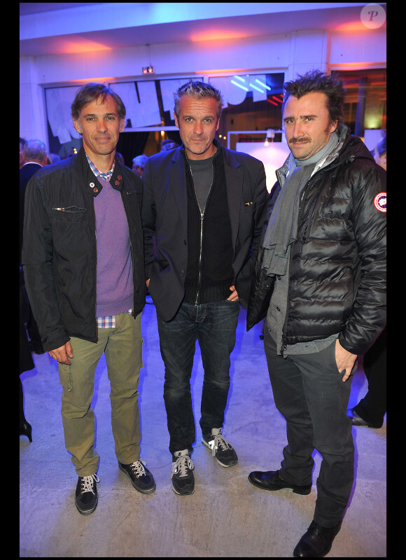 Paul Belmondo, David Brécourt et Alexandre Brasseur lors de la soirée d'inaguration de la boutique Look rue Saint-Honoré à Paris le 17 octobre 2011
