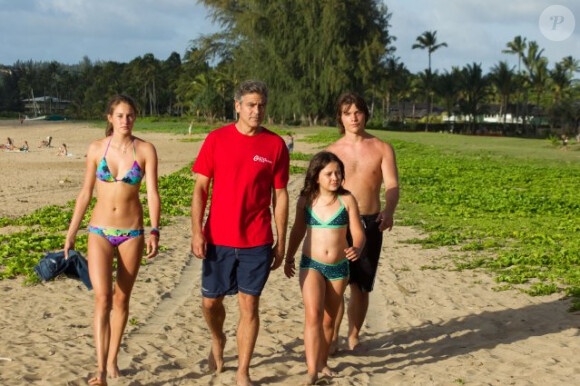 George Clooney et ses "filles" Shailene Woodley et Amara Miller dans The Descendants.