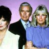 Linda Evans, Joan Collins et John Forsythe dans la série Dynastie en 1981.