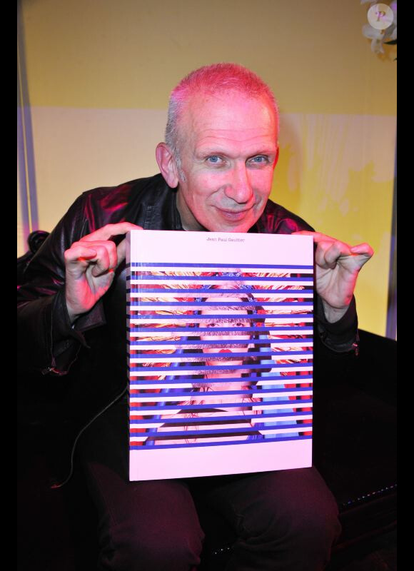 Jean-Paul Gaultier lors de la soirée de lancement de son livre : La Planète mode de Jean-Paul Gaultier. Le 20 octobre 2011 à la maison Gaultier.