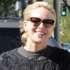 La belle Sharon Stone dans les rues de Los Angeles le 7 octobre 2011