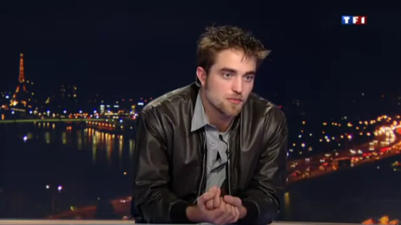 Robert Pattinson : Plus sexy que jamais et en français face à Laurence Ferrari