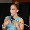 Jennifer Lopez a fait une apparition remarquée dans un magasin Best-Buy de Los Angeles pour sa fondation Maribel. Le 25 octobre 2011