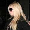 Jessica Simpson, enceinte, à l'aéroport de Lax à Los Angeles de retour de New York le 28 octobre 2011