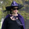La sympathique Jennifer Garner, enceinte et déguisée en sorcière pour Halloween, le 31 octobre 2011 en Californie
