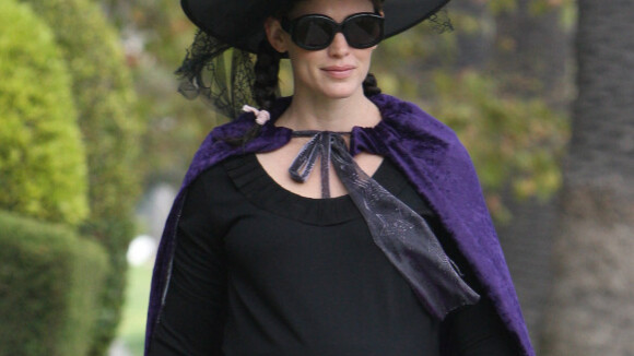 Jennifer Garner : Une sorcière bien-aimée et bien enceinte pour Halloween