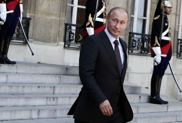 Vladimir Poutine à Paris, le 11 juin 2010.