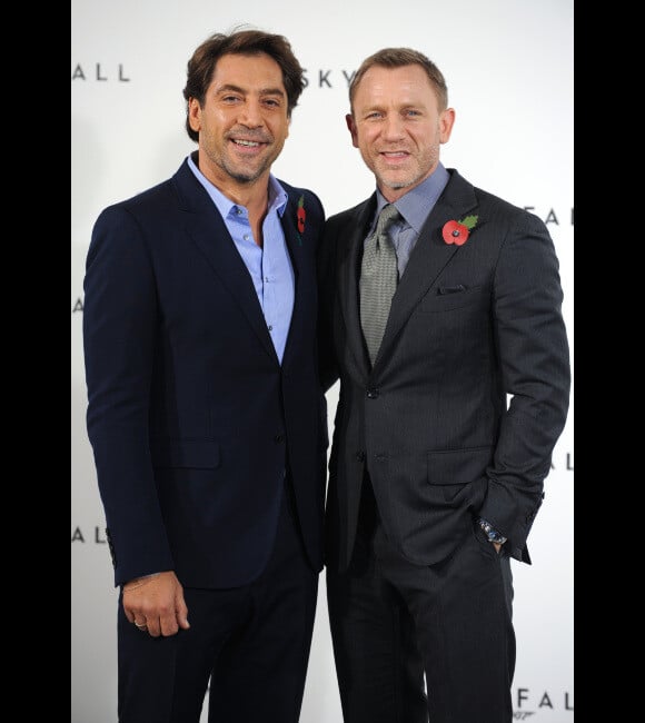 Javier Bardem et Daniel Craig pour la première conférence de presse de Skyfall, à Londres le 3 novembre 2011.