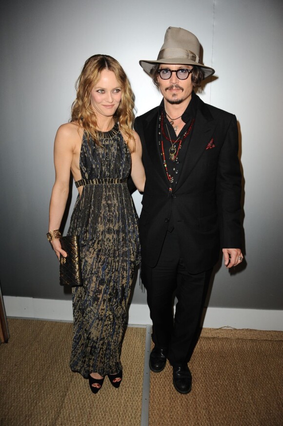 Johnny Depp et sa compagne Vanessa Paradis en mai 2010