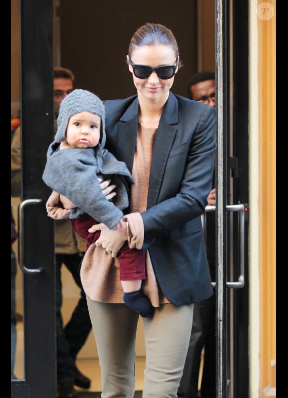 Miranda Kerr et son adorable fils Flynn, à New York, le 5 novembre 2011