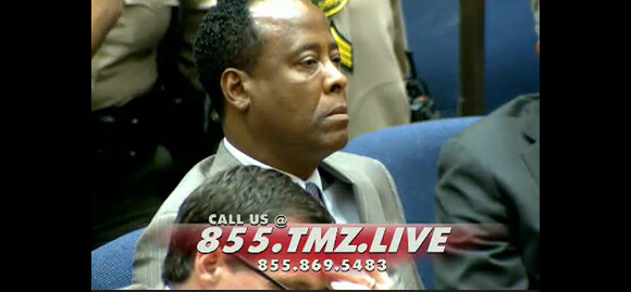 Capture d'écran de Conrad Murray lors du verdict énoncé le 7 novembre 2011 à Los Angeles. Il a été reconnu coupable d'homicide involontaire.