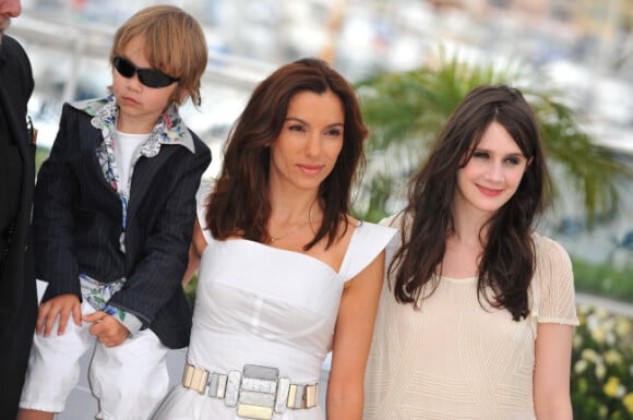 Max Baissette de Malglaive, Aure Atika et Judith Chemla le 20 mai 2008 à Cannes