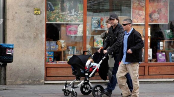 Javier Bardem : Papa poule attentionné envers sa petite merveille Leo