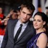 Kristen Stewart et Robert Pattinson lors de la présentation de Twilight - Chapitre : Révélation 1ère partie, à Los Angeles. Le 14 novembre 2011
