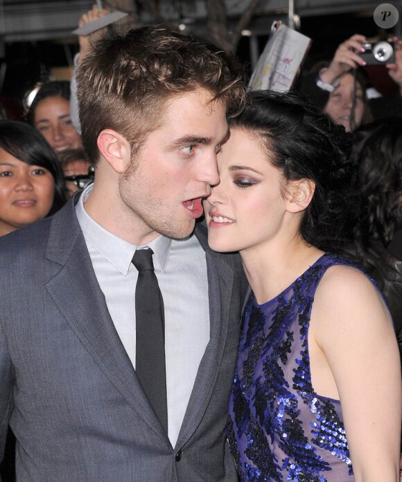 Kristen Stewart et Robert Pattinson lors de la présentation de Twilight - Chapitre : Révélation 1ère partie, à Los Angeles. Le 14 novembre 2011