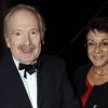 Popeck et sa femme lors du dîner des stars au Fouquet's à Paris, organisé par le Dr Pierre Huth, au profit du dépistage du cancer à l'Institut Fournier le 14 novembre 2011 