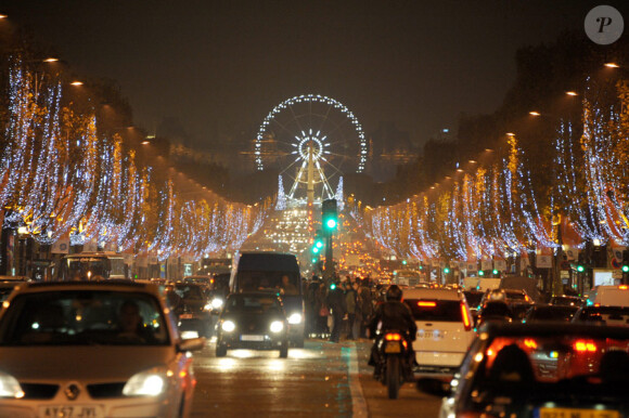 Illuminations de l'avenue des Champs-Elysées en 2010