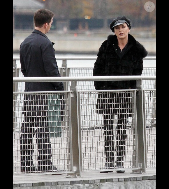 Catherine Zeta-Jones et Mark Wahlberg tourne Broken City à New York le 15 novembre 2011.