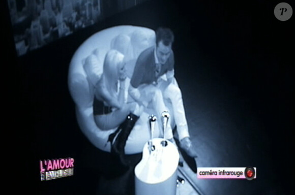 Kris et Candy dans L'amour est aveugle 2 sur TF1 le vendredi 25 novembre 2011