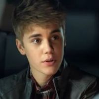 Justin Bieber : Il rend un taxi et des employés de Macy's hystériques !