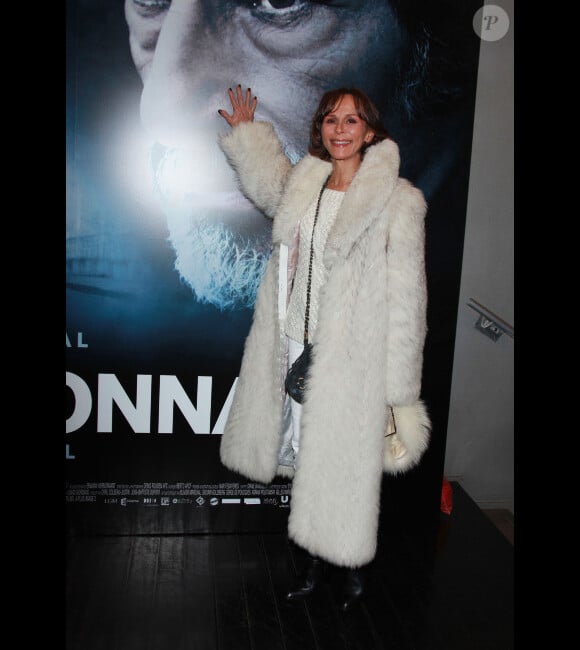 Christine Boisson lors de l'avant-première du film Les Lyonnais à Paris le 27 novembre 2011