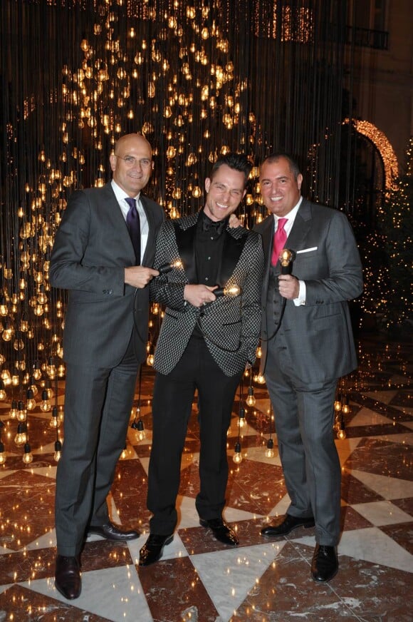 Marc-Olivier Raffray, Jeff Leatham et Henri J. Sillam lors du lancement de la collection de bijoux Zawoom, à l'Hôtel Georges V, à Paris. Novembre 2011