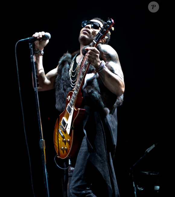 Lenny Kravitz lors de son concert à Paris le 29 novembre 2011