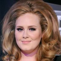 Grammy Awards 2012 : Adele règne sur les nominations, Zombie Gaga hante...