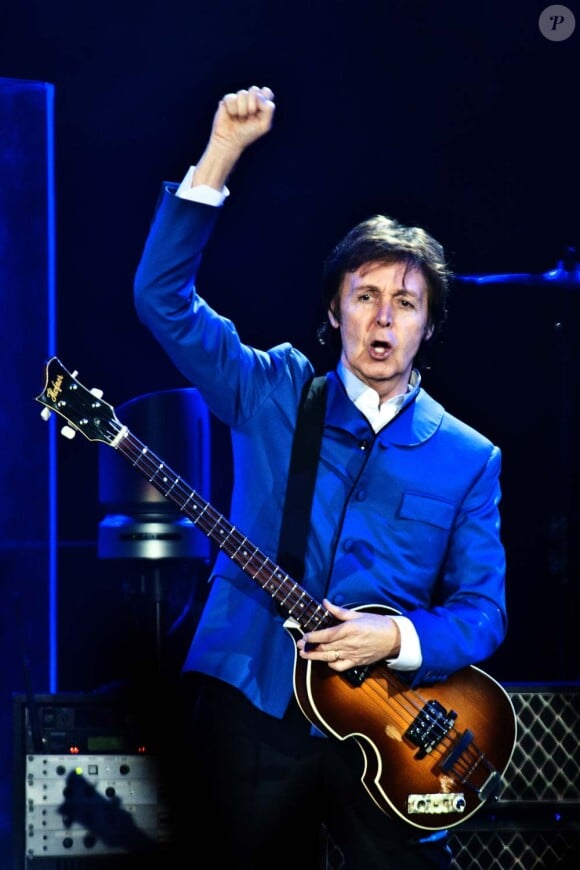 Paul McCartney à Bercy, Paris, le 30 novembre 2011.