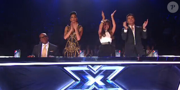 L.A. Reid, Nicole Scherzinger, Paula Abdul et Simon Cowell lors de l'émission X-Factor spéciale Michael Jackson le 30 novembre 2011