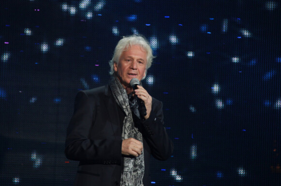 Gérard Lenorman lors du Téléthon 2011, le 3 décembre 2011, sur les chaînes du groupe France Télévisions