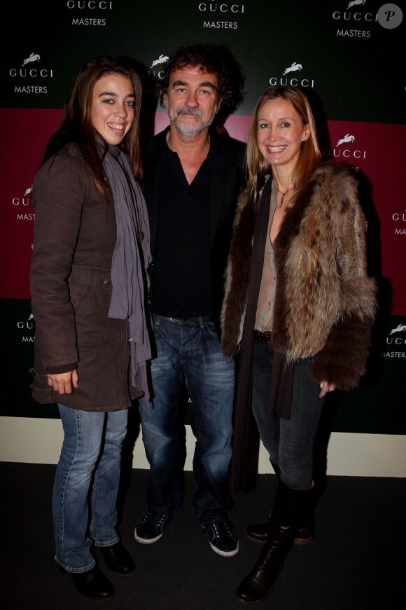 Olivier Marchal, son épouse Catherine et leur fille Léa lors de la clôture des Gucci Masters, le 4 décembre 2011.