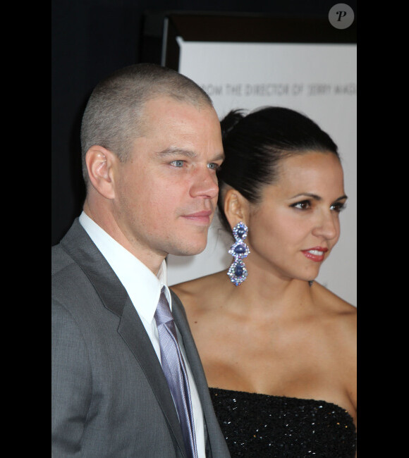 Matt Damon et sa femme Luciana lors de l'avant-première du film We Bought a Zoo à New York le 12 décembre 2011