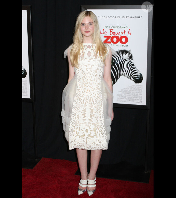 Elle Fanning lors de l'avant-première du film We Bought a Zoo à New York le 12 décembre 2011