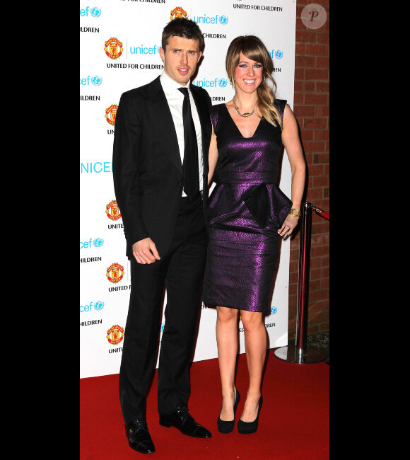 Michael Carrrick et sa femme Lisa lors du gala "United for Unicef" le 12 décembre 2011 à Old Trafford à Manchester