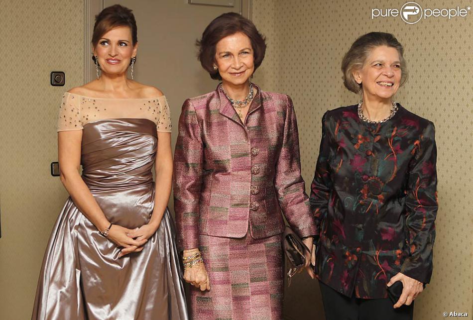 La reine Sofia et sa soeur la princesse Irene de Grèce à l'auditorium
