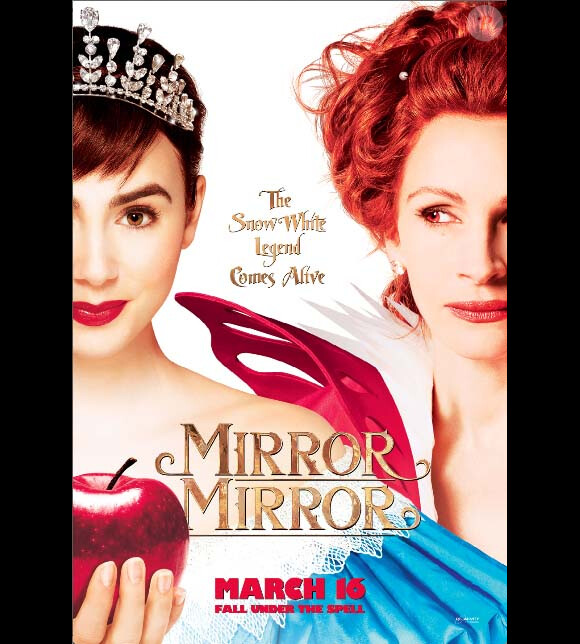 Julia Roberts et Lily Collins dans Mirror, Mirror, en salles le 11 avril 2012.
