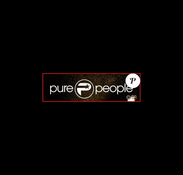 Purepeople Com Vous Souhaite Un Joyeux Noel Purepeople