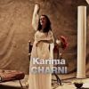 Karima Charni dans le making-of de la photo des animateurs W9 pour la promo de Spartacus