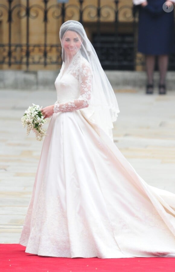 La robe de mariée de Kate Middleton, réalisée par Sarah Burton pour Alexander McQueen. Londres, le 29 avril 2011.