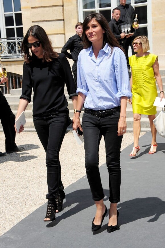 Emmanuelle Alt a repris le 1er février la direction de la rédaction au sein de Vogue Paris, suivant le départ de Carine Roitfeld.