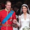 Kate Middleton, sensationnelle et romantique dans sa robe Alexander McQueen lors de son mariage à Londres.