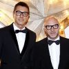 Stefano Gabbana et Domenico Dolce, duo formant Dolce & Gabbana, à Londres, le 14 juillet 2011. Les deux créateurs font face à un procès pour évasion fiscale. Ainsi, 840 millions d'euros sont soupçonnés d'avoir échappé au fisc italien.