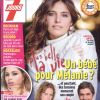 Le magazine Télé 7 Jours en kiosques le lundi 2 janvier 2012.